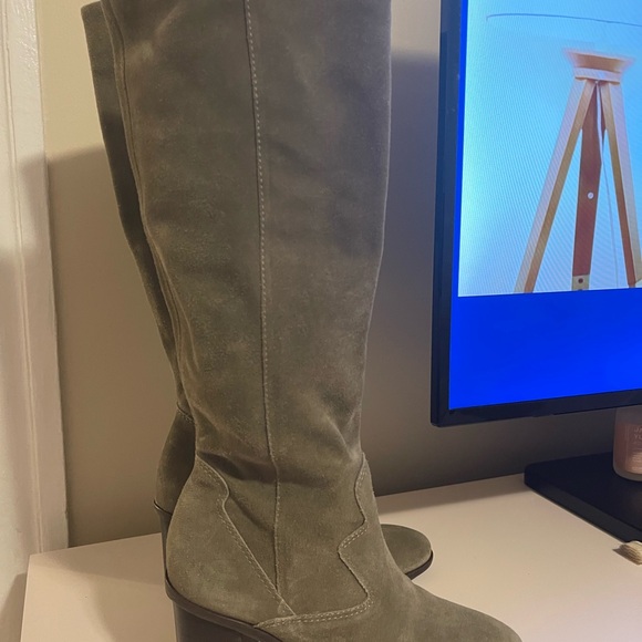 Green Suede Leather Lucky Brand Tall Boots Size 7 - Picture 3 of 12